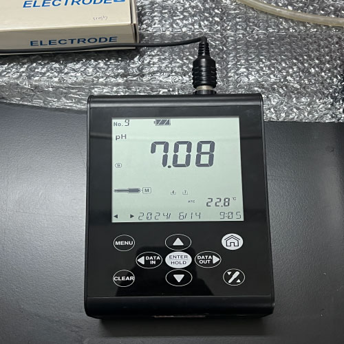 pH meter - Image 2